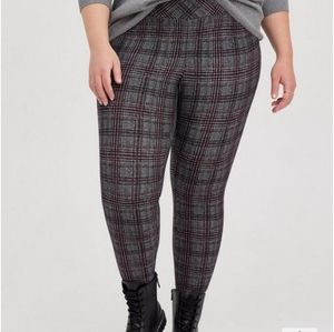 TorridPocket Pixie Skinny Studio Luxe Ponte High-Rise Pant00 M\L